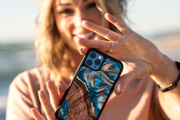 Choosing the right phone case: Protection vs. style